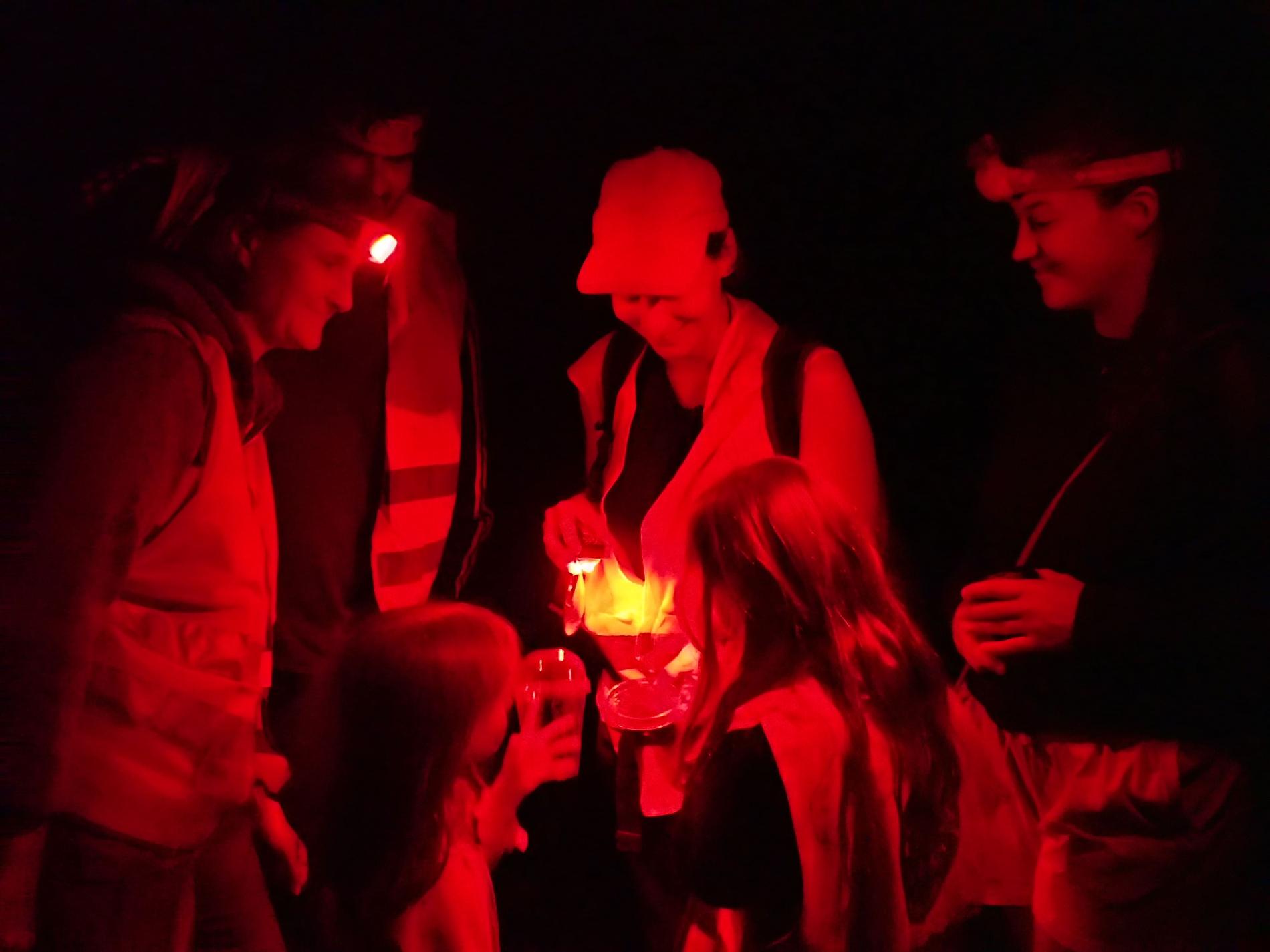 Sortie nocturne d'observation des lucioles © Aline M. - An ba loup-la 