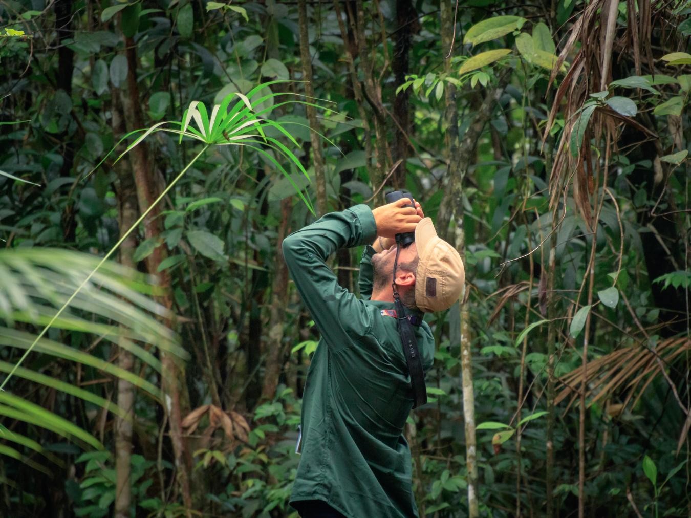 Thibaut Ferrieux en pleine observation © Nathalie Aubert